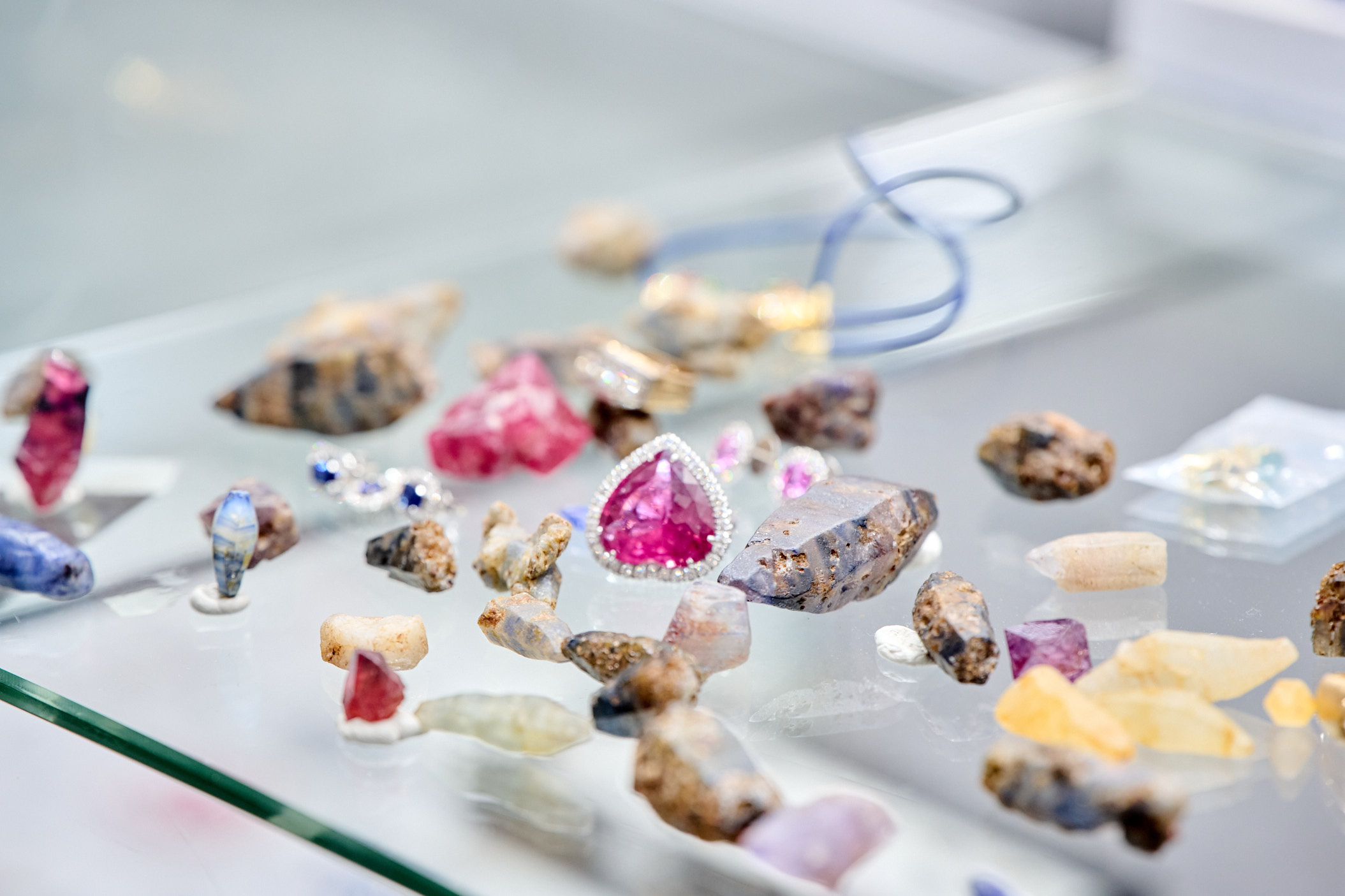 Rough & Cutted Stones